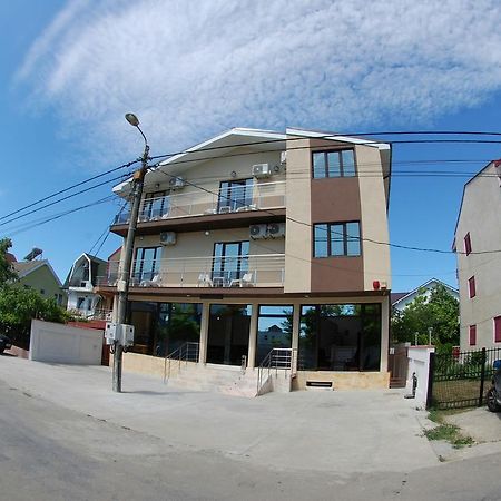 Razvan Holiday Costinești Kültér fotó